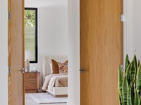 1701 Bartoncliff DR, Austin TX 78704