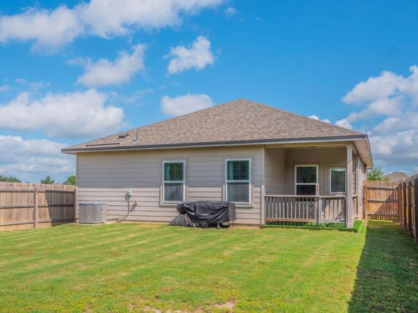 673 Independence Ave, Liberty Hill TX 78642