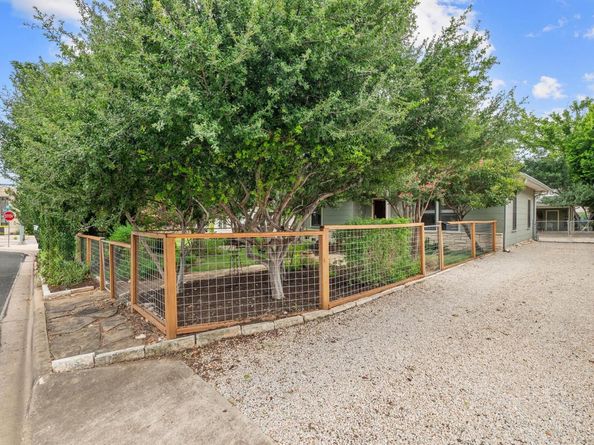 1903 40th ST, Austin TX 78731