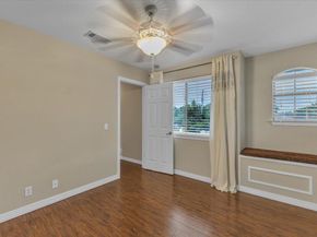 11558 Spicewood PKWY 18, Austin TX 78750