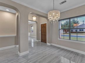 11558 Spicewood PKWY 18, Austin TX 78750