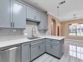 11558 Spicewood PKWY 18, Austin TX 78750