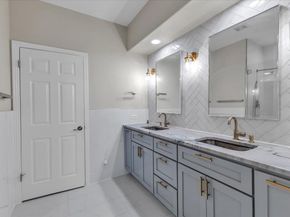 11558 Spicewood PKWY 18, Austin TX 78750