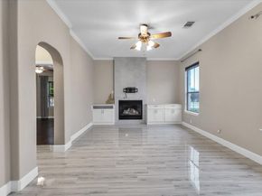11558 Spicewood PKWY 18, Austin TX 78750