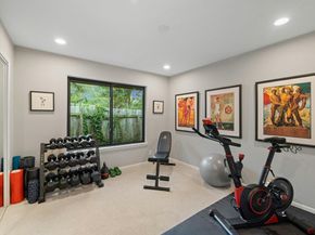 8714 Ridgehill DR, Austin TX 78759