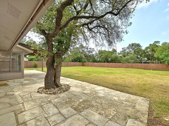 1010 Serenada DR, Georgetown TX 78628