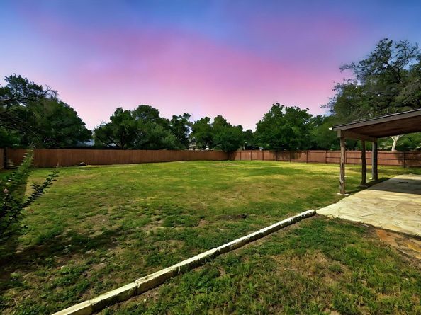 1010 Serenada DR, Georgetown TX 78628