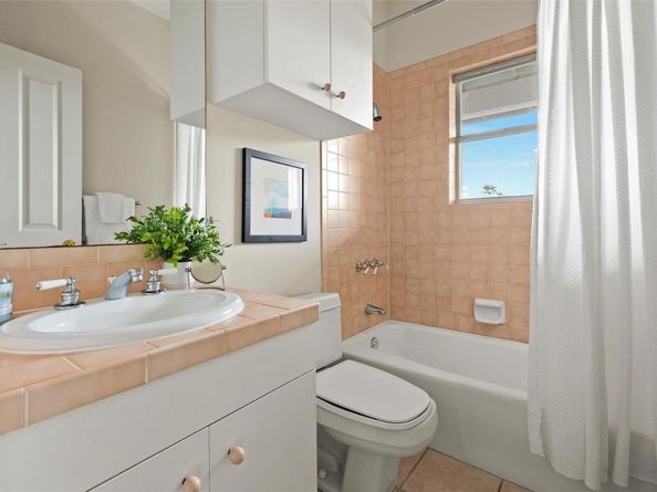 5926 N West PL, Austin TX 78731