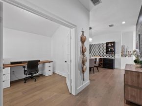6435 Old Harbor LN, Austin TX 78739
