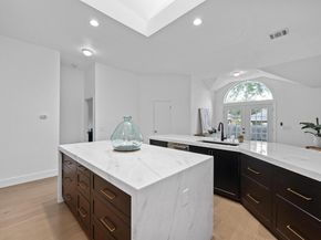 6435 Old Harbor LN, Austin TX 78739