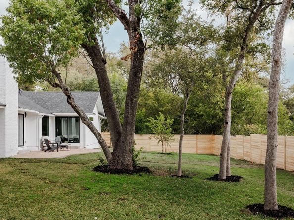 9201 Collingwood DR, Austin TX 78748