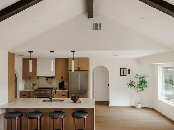 9201 Collingwood DR, Austin TX 78748