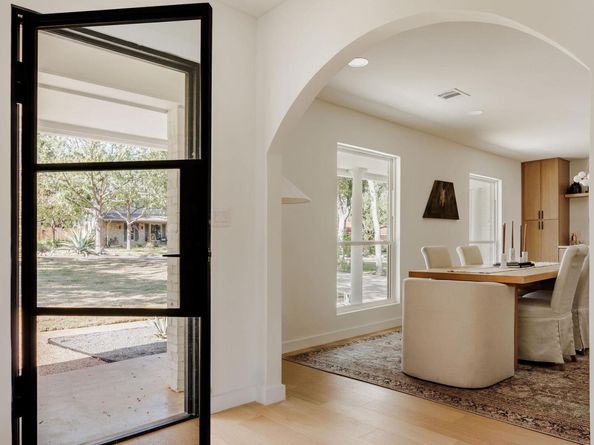 9201 Collingwood DR, Austin TX 78748