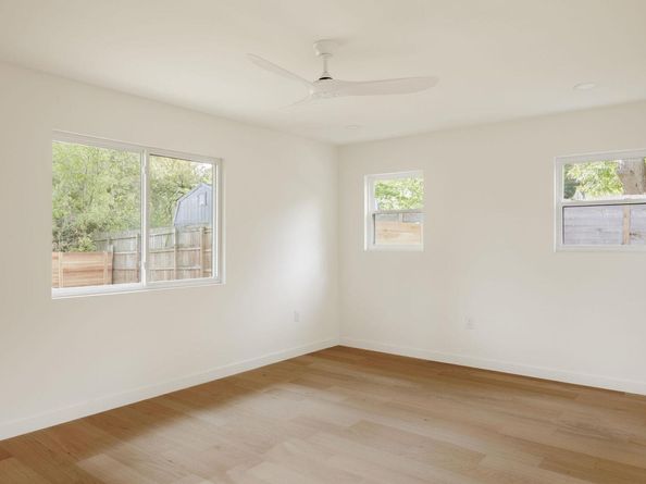 9201 Collingwood DR, Austin TX 78748