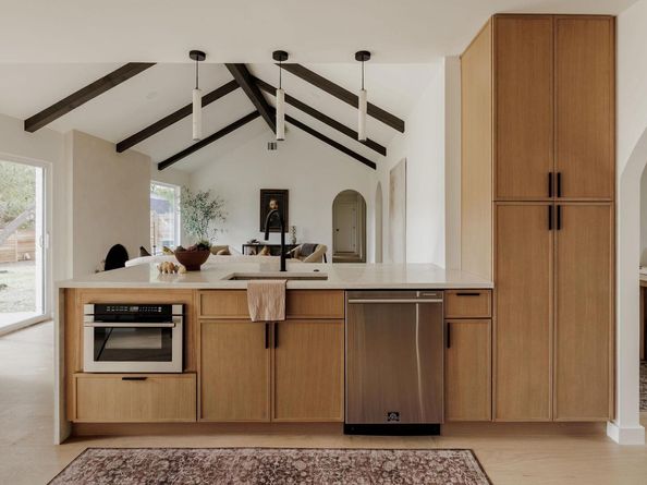 9201 Collingwood DR, Austin TX 78748