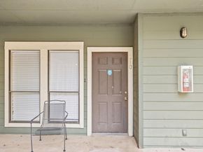 2706 Salado St 210, Austin TX 78705