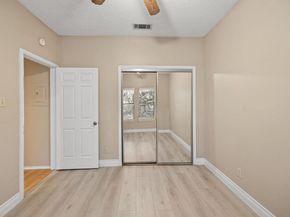 2706 Salado St 210, Austin TX 78705