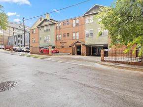 2706 Salado St 210, Austin TX 78705