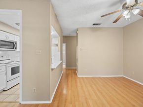 2706 Salado St 210, Austin TX 78705