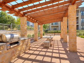 2733 Dulce LN 623, Austin TX 78704
