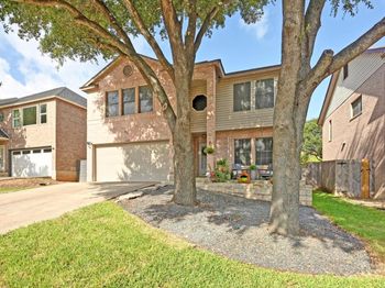 11220 Pickard LN