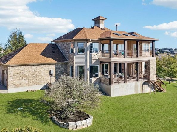 3207 Crystal Falls PKWY, Leander TX 78641