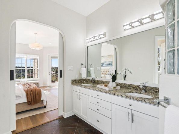 3207 Crystal Falls PKWY, Leander TX 78641