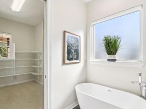 3207 Crystal Falls PKWY, Leander TX 78641