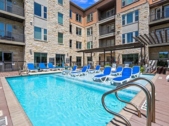 1900 Barton Springs RD 5027, Austin TX 78704