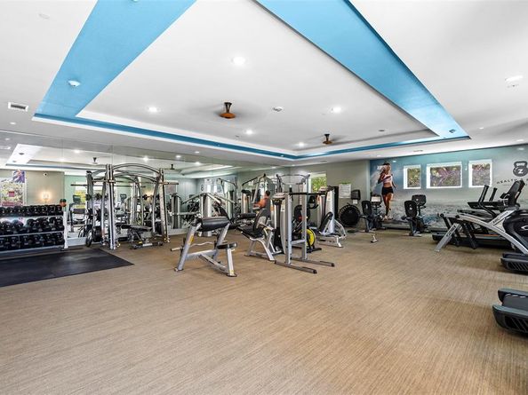 1900 Barton Springs RD 5027, Austin TX 78704