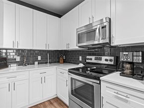 1900 Barton Springs RD 5027, Austin TX 78704