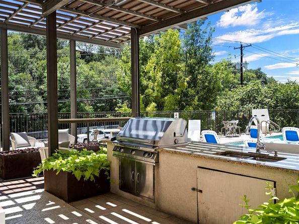 1900 Barton Springs RD 5027, Austin TX 78704