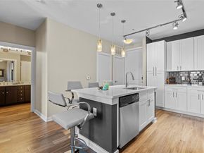 1900 Barton Springs RD 5027, Austin TX 78704