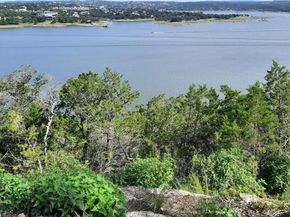 18902 Nicklaus DR, Point Venture TX 78645