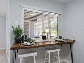 1840 Burton DR 131, Austin TX 78741