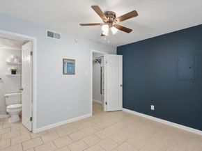 1840 Burton DR 131, Austin TX 78741