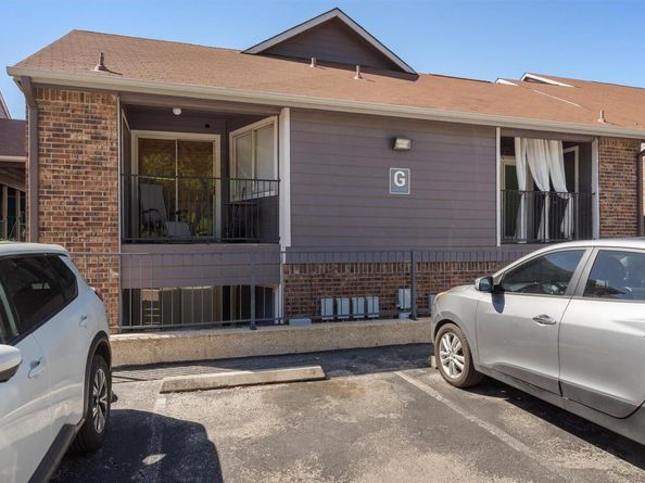 1840 Burton DR 131, Austin TX 78741