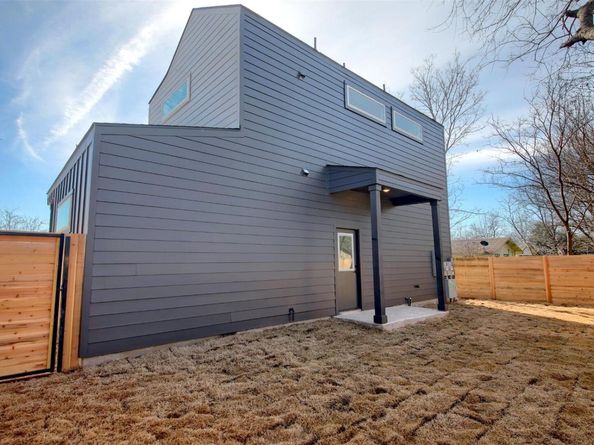 1106 Begonia TER 2, Austin TX 78741