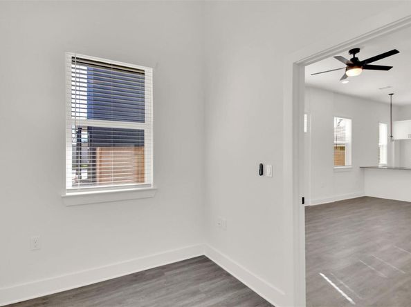 1106 Begonia TER 2, Austin TX 78741