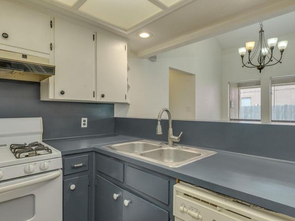 16041 Stoneham CIR, Pflugerville TX 78660