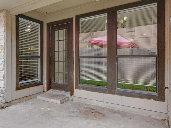 16041 Stoneham CIR, Pflugerville TX 78660