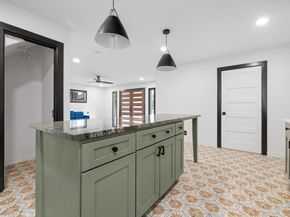 2702 S 2nd ST 1 & 2, Austin TX 78704