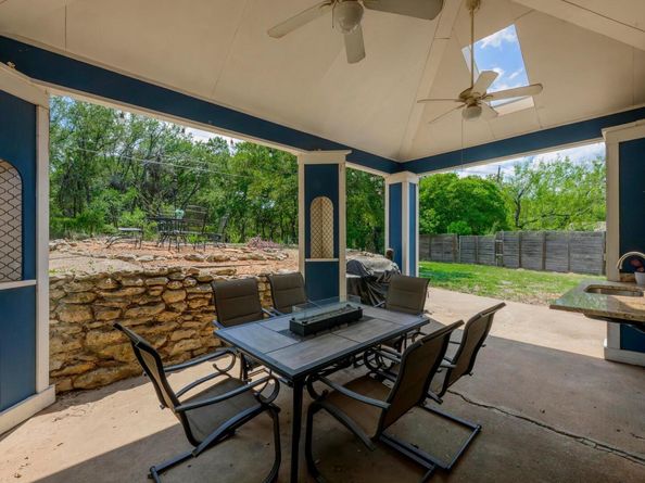 3229 Oak Aly, Austin TX 78745