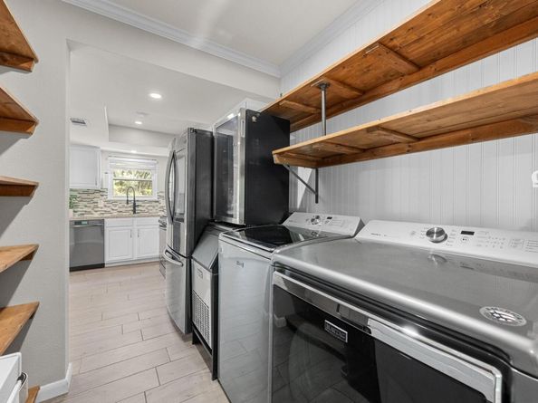 3229 Oak Aly, Austin TX 78745