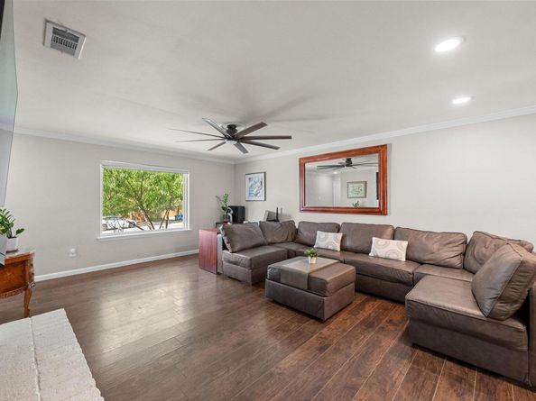 3229 Oak Aly, Austin TX 78745