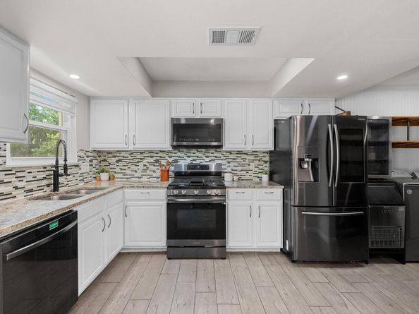 3229 Oak Aly, Austin TX 78745
