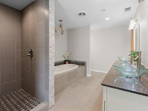 3229 Oak Aly, Austin TX 78745