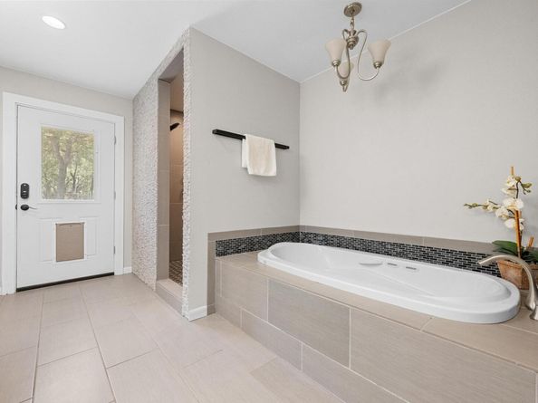 3229 Oak Aly, Austin TX 78745
