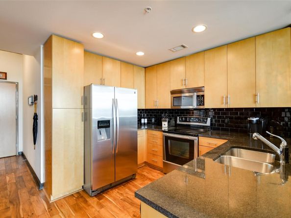 360 Nueces ST 3807, Austin TX 78701