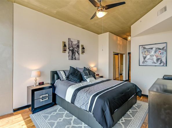 360 Nueces ST 3807, Austin TX 78701